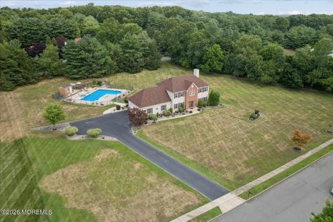 5 Hartnett Way Clarksburg NJ 08510