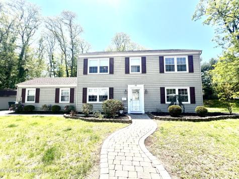 16 Templer Way Hazlet NJ 07730