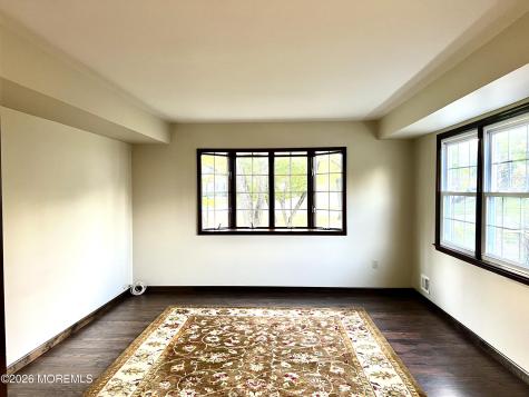 16 Templer Way Hazlet NJ 07730