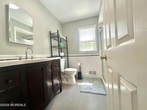 16 Templer Way Hazlet NJ 07730