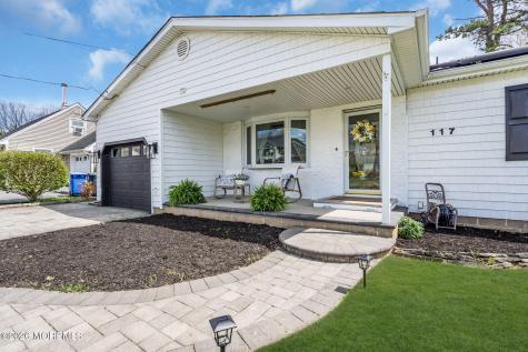 117 Inlet Avenue Manahawkin NJ 08050
