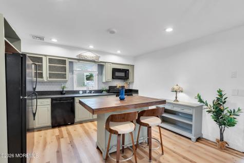 117 Inlet Avenue Manahawkin NJ 08050