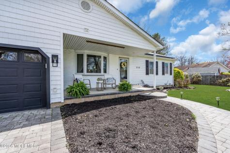 117 Inlet Avenue Manahawkin NJ 08050