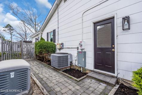 117 Inlet Avenue Manahawkin NJ 08050