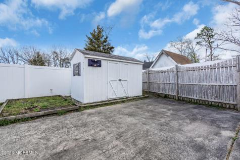 117 Inlet Avenue Manahawkin NJ 08050