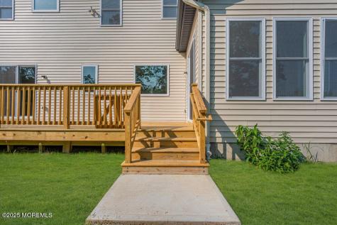 11 Cranberry Harvest Court Jackson NJ 08527