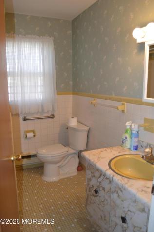 107 Bolingbroke Court Toms River NJ 08757