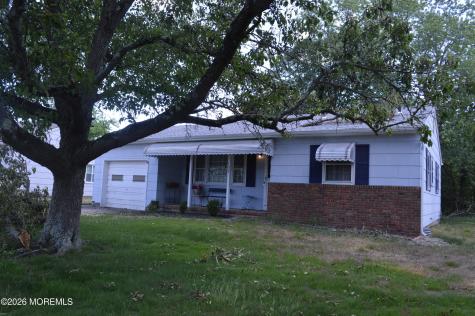 107 Bolingbroke Court Toms River NJ 08757