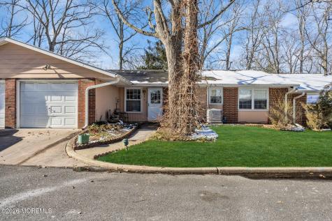 617C Huntington Drive Lakewood NJ 08701