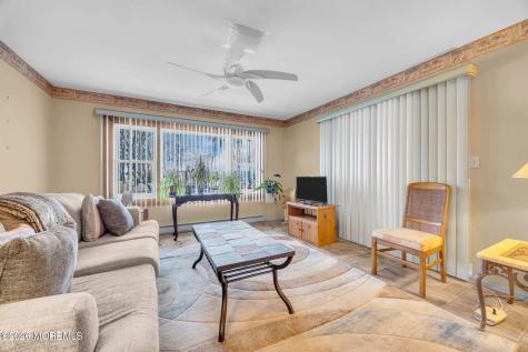 617C Huntington Drive Lakewood NJ 08701