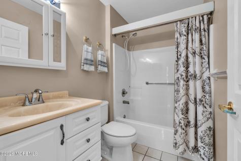 40 N Avon Drive Jackson NJ 08527