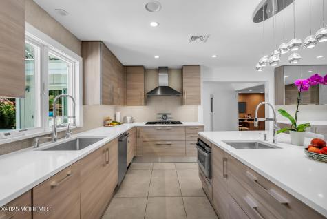 311 Park Avenue Oakhurst NJ 07755