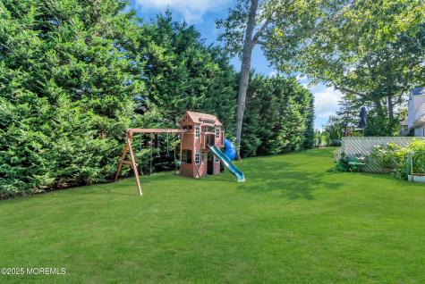 311 Park Avenue Oakhurst NJ 07755