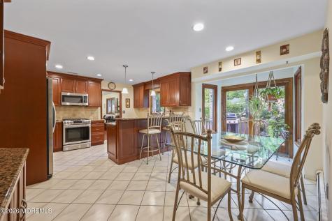 42 Saupe Drive Manalapan NJ 07726