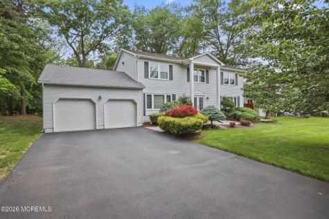 42 Saupe Drive Manalapan NJ 07726