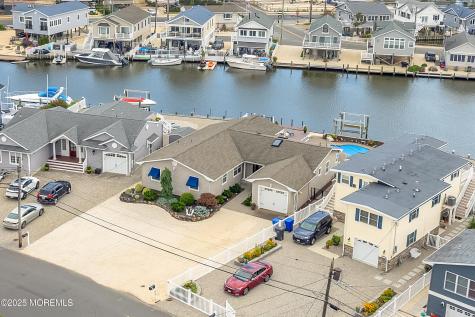 348 Venice Drive Lavallette NJ 08735