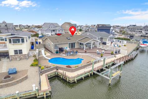 348 Venice Drive Lavallette NJ 08735