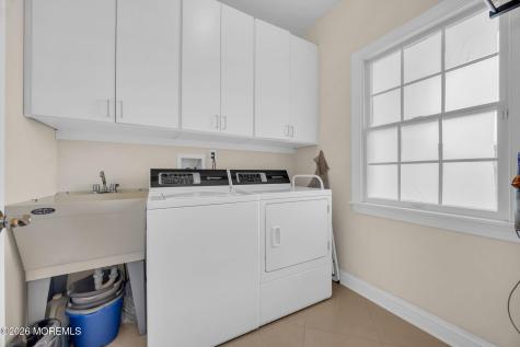 27 Hanging Rock Road Freehold NJ 07728