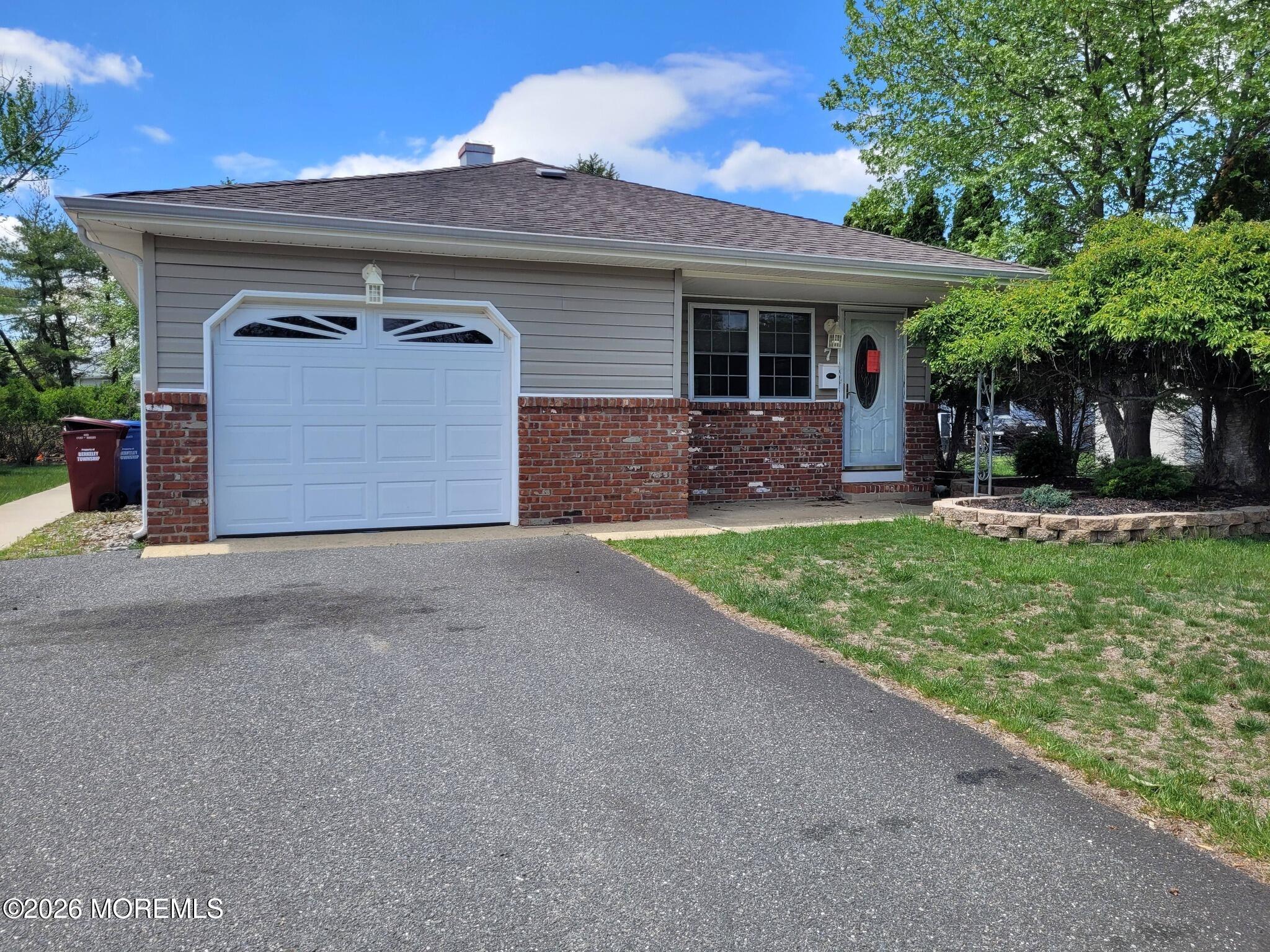 7 Le Lamentin Drive Toms River NJ 08757
