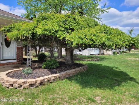 7 Le Lamentin Drive Toms River NJ 08757