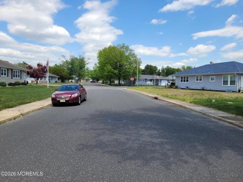 7 Le Lamentin Drive Toms River NJ 08757
