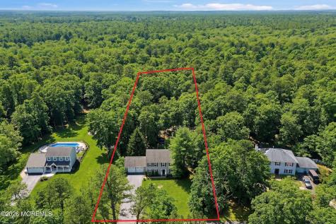 565 Buttonwood Drive Jackson NJ 08527