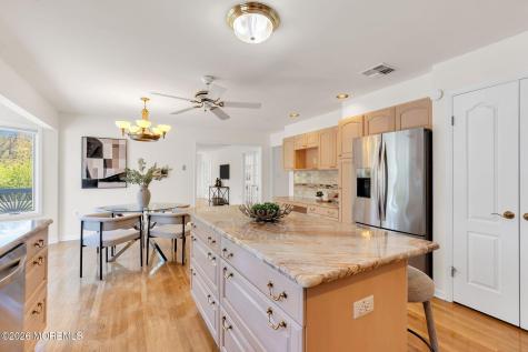 7 Shira Lane Manalapan NJ 07726