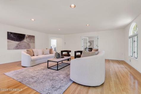 7 Shira Lane Manalapan NJ 07726