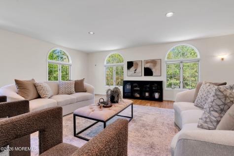 7 Shira Lane Manalapan NJ 07726