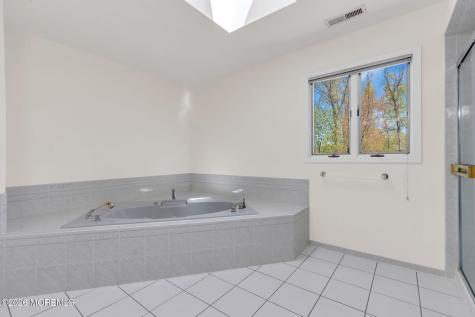 7 Shira Lane Manalapan NJ 07726