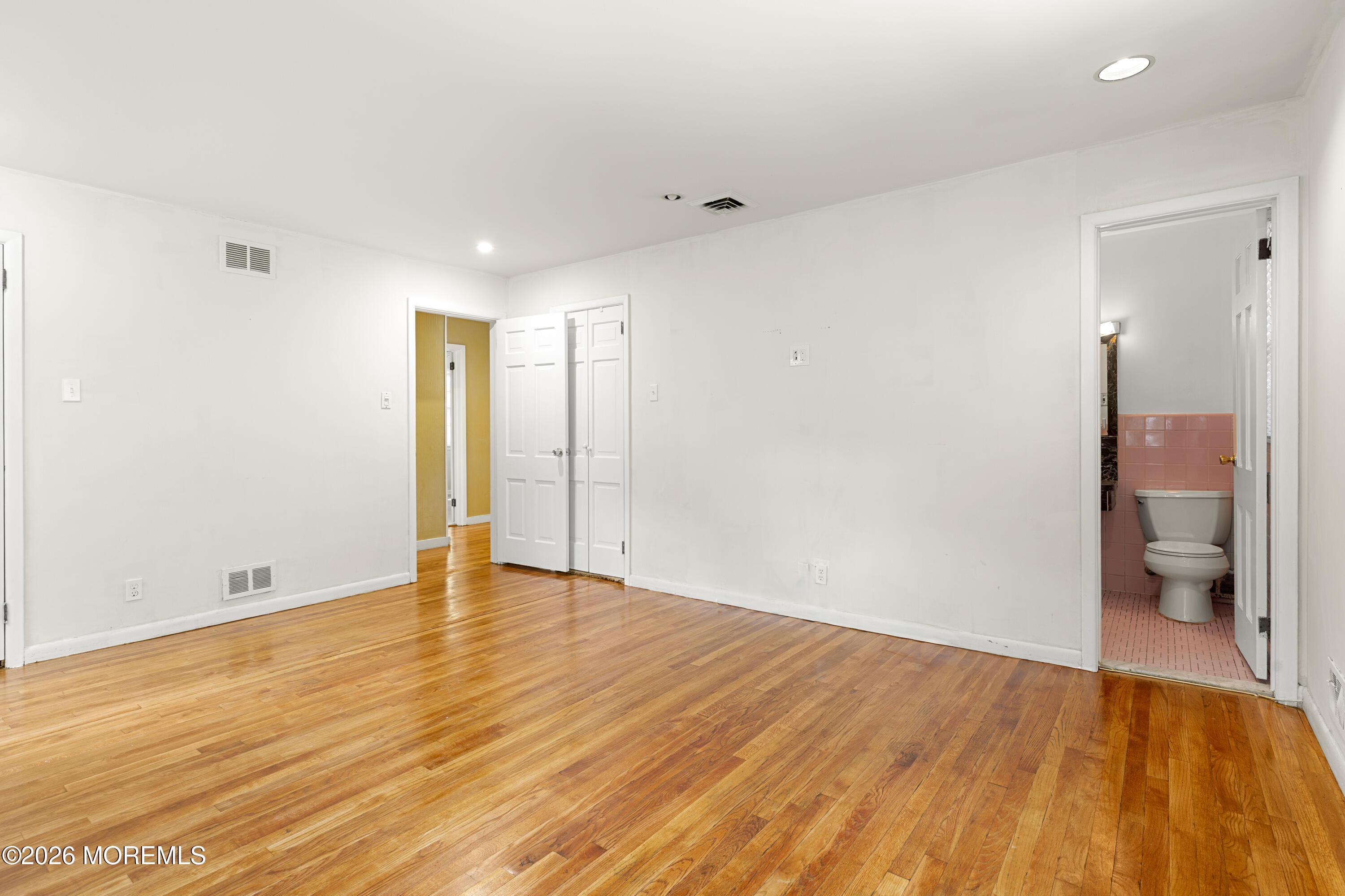 29 Devonshire Terrace West Orange NJ 07052