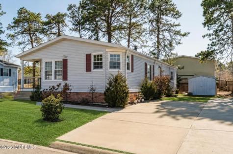 114 Briarwood Court Whiting NJ 08759