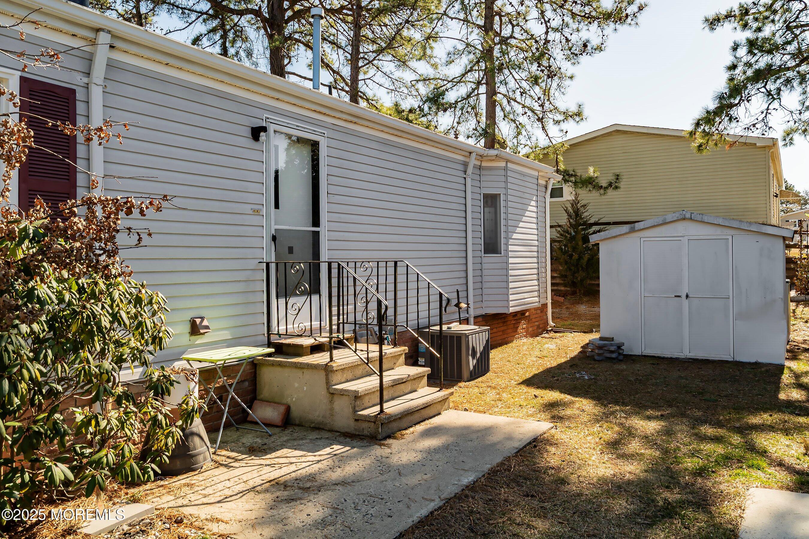 114 Briarwood Court Whiting NJ 08759
