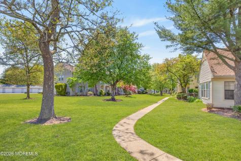318 Wycoff Way W East Brunswick NJ 08816