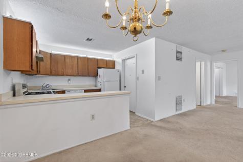 318 Wycoff Way W East Brunswick NJ 08816