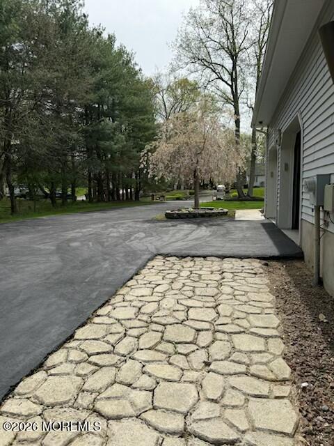 3 Shira Lane Manalapan NJ 07726