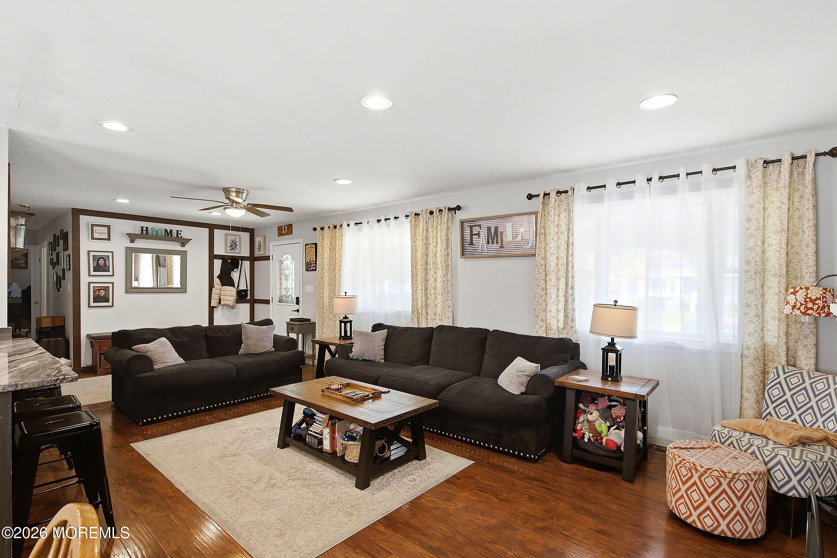 25 Laurelton Avenue Jackson NJ 08527
