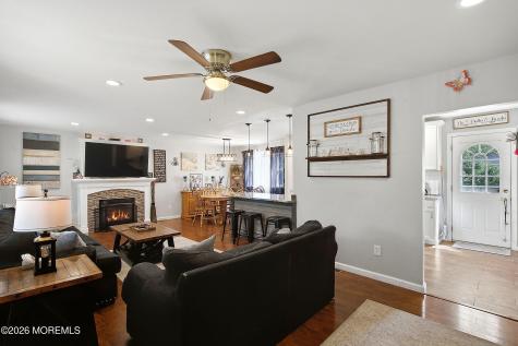 25 Laurelton Avenue Jackson NJ 08527