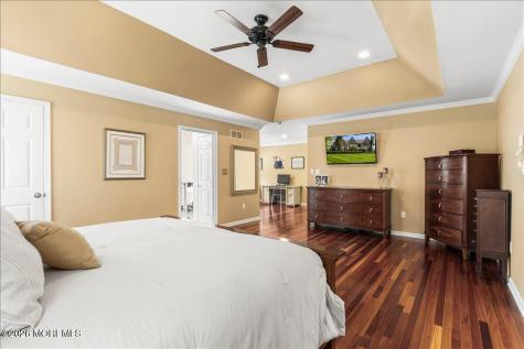 220 Round Hill Drive Freehold NJ 07728