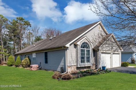 2735 Meadow Lake Drive Toms River NJ 08755