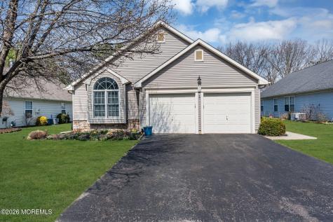 2735 Meadow Lake Drive Toms River NJ 08755