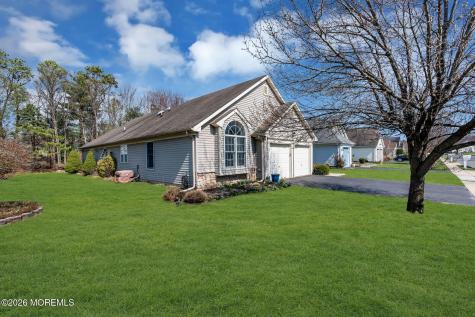 2735 Meadow Lake Drive Toms River NJ 08755
