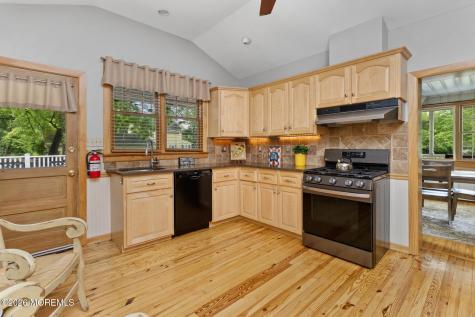 23 Bloomer Drive Burlington NJ 08016