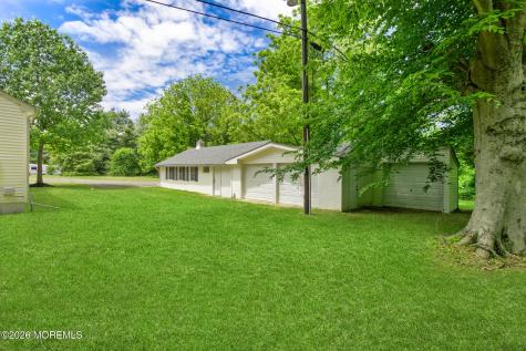 23 Bloomer Drive Burlington NJ 08016