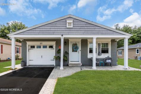 37 Wedgeport Drive Toms River NJ 08757