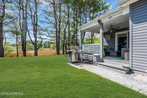 37 Wedgeport Drive Toms River NJ 08757