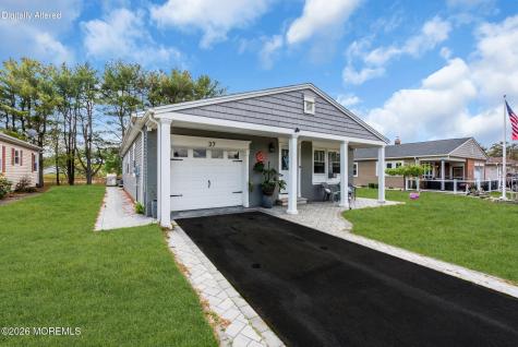 37 Wedgeport Drive Toms River NJ 08757