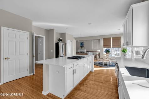 102 Blue Jay Court Manalapan NJ 07726