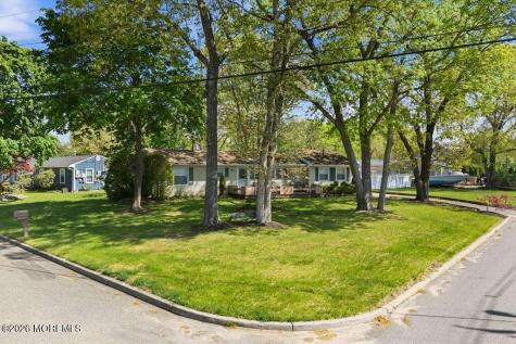 38 Clark Drive Howell NJ 07731