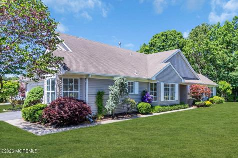 23 Oakmont Road Lakewood NJ 08701